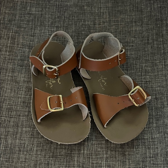 Classic Tan Kids Sandals with Buckle - Picture 1 of 5